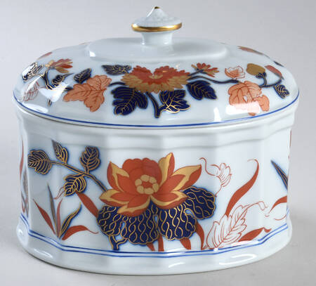 MOT49 Oval Box & Lid