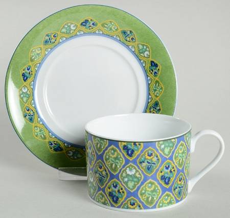 Cottage Place Flat Cup & Saucer Set