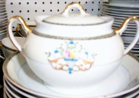 MEI992 Sugar Bowl & Lid