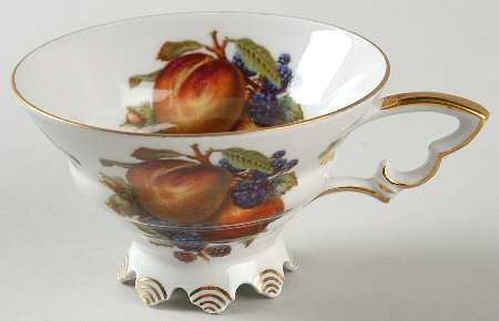 MIT209 Footed Cup