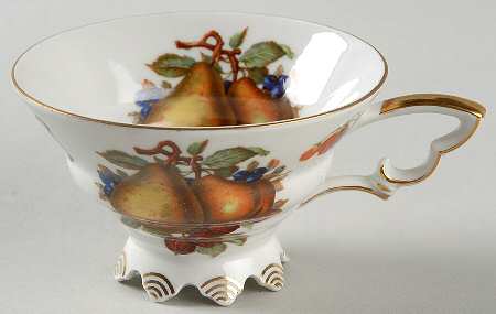MIT209 Footed Cup