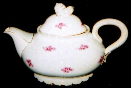 MUE126 Teapot & Lid