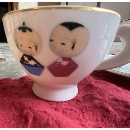 MEI1002 Footed Cup