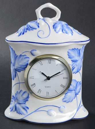 Victoria Strawberry Blue Mantel Clock
