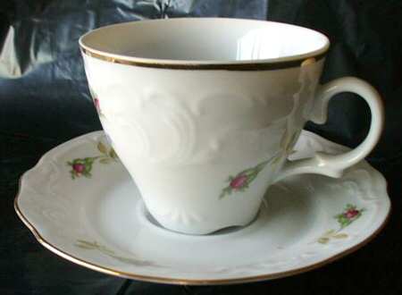 MNU2 Flat Cup & Saucer Set