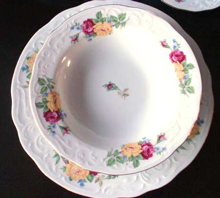 MNU2 Rim Soup Bowl