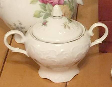 MNU2 Sugar Bowl & Lid