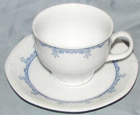 MIT222 Flat Cup & Saucer Set