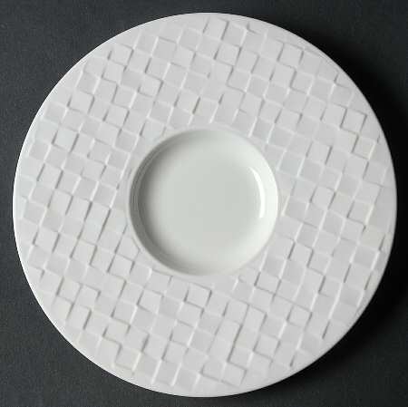 Lattice Saucer