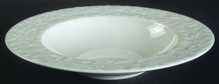 Laurel Sprig Large Rim Soup Bowl