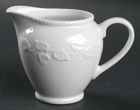 Embossed Leaf Creamer
