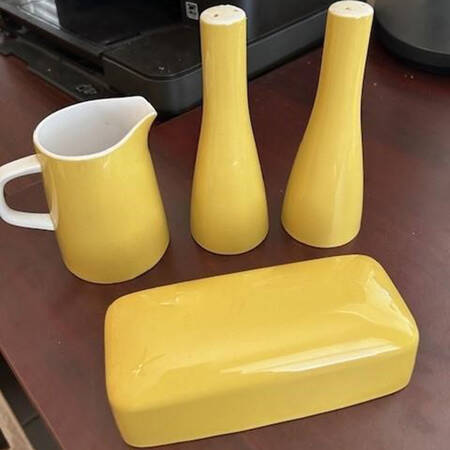 Cerastone Yellow (3997) Lid for 1/4 Lb Butter