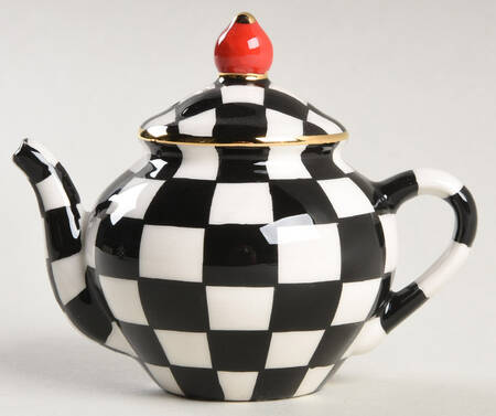Courtly Check Figural Salt Shaker