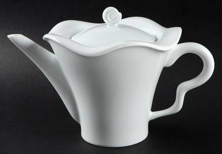 Gala White Small Teapot & Lid