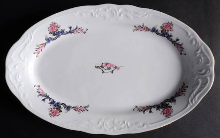 MNU3 11" Oval Serving Platter