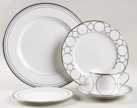 Platinum Links 5 Piece Place Setting