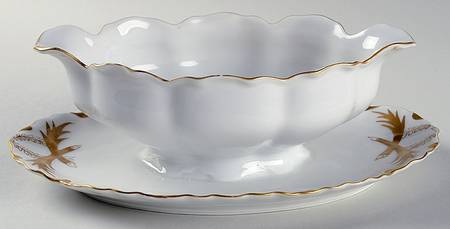 MOS26 Gravy Boat with Attached Underplate