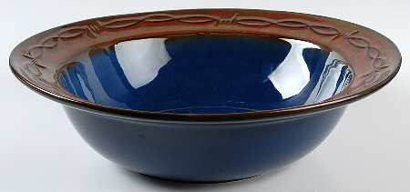 Iron Star 11" Round Serving Bowl