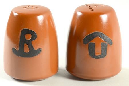 Iron Star Salt & Pepper Set