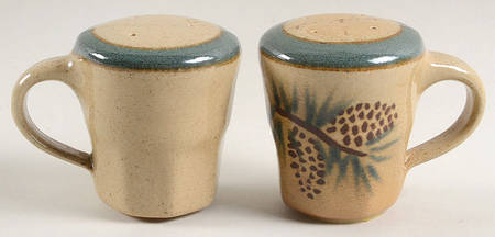 Pine Cone Salt & Pepper Set