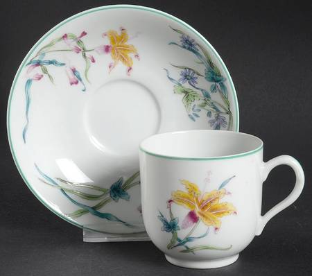 Lady Charlotte's Lily Flat Cup & Saucer Set