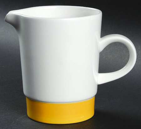 Buttercup Creamer