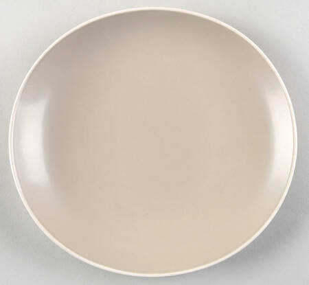 Curve Khaki Salad Plate