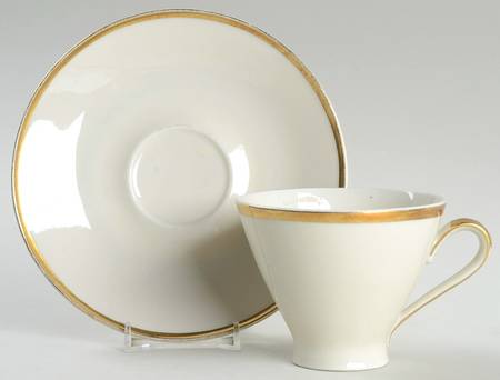 MIT274 Flat Cup & Saucer Set