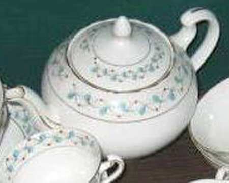 MEL24 Teapot & Lid