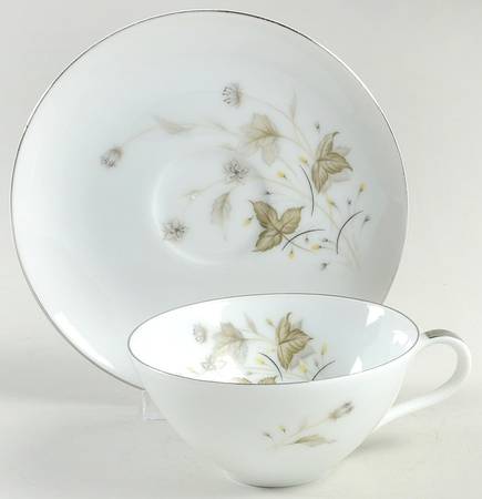 7486 Flat Cup & Saucer Set