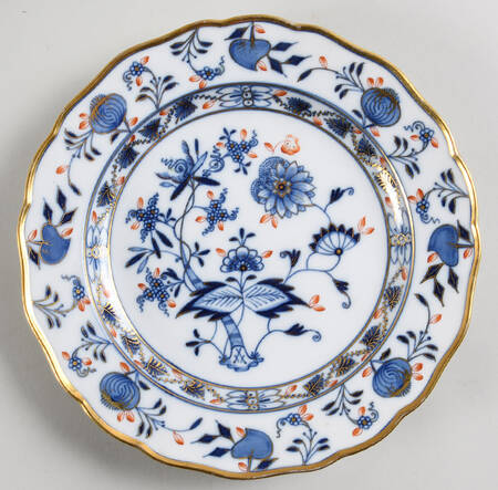 Blue Onion Rich Luncheon Plate