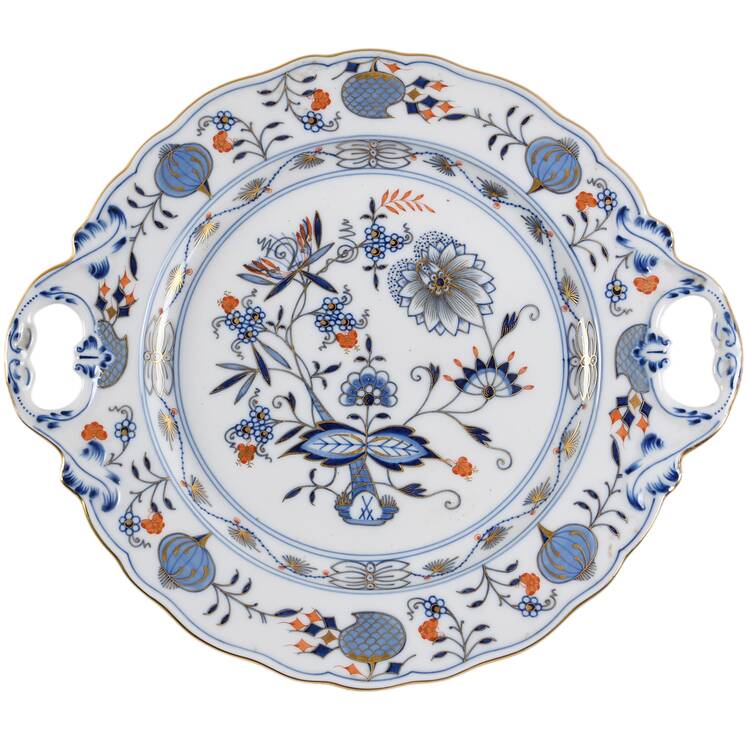 Blue Onion Rich Handled Cake Plate