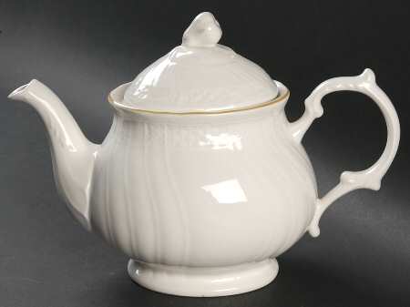 Elegant White Teapot & Lid