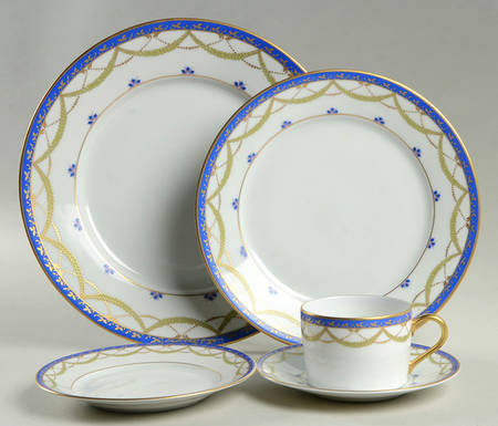 Elisabeth 5 Piece Place Setting