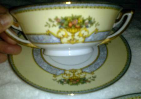 MEI1123 Footed Cream Soup Bowl & Saucer Set