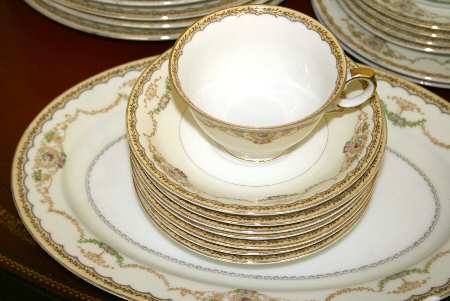 MEI1124 14" Oval Serving Platter