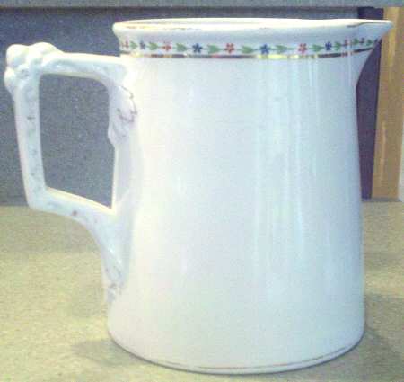 MAD221 Pitcher