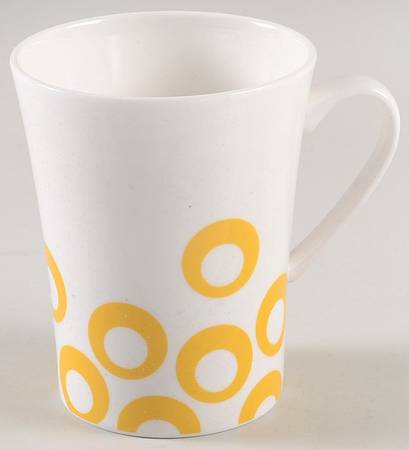 Circle Chic Yellow Mug