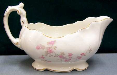 MAD225 Gravy Boat