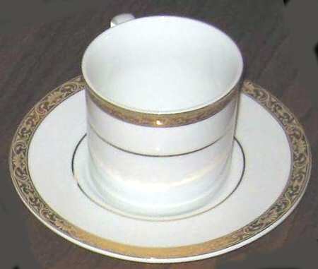 MTW23 Flat Cup & Saucer Set