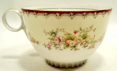 MEI1137 Footed Cup