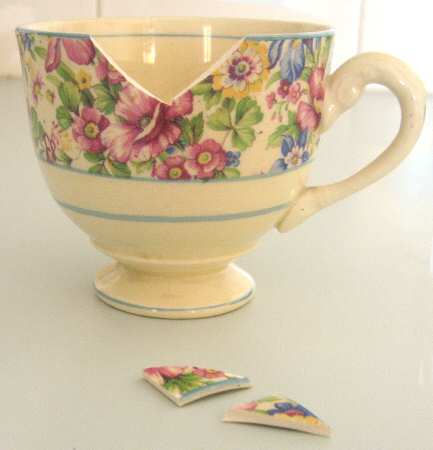 MYO137 Footed Cup