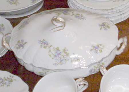 MDM33 Oval Covered Vegetable
