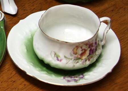MOS32 Footed Cup & Saucer Set
