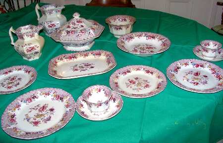 British Tambourine 9" Round Vegetable Bowl