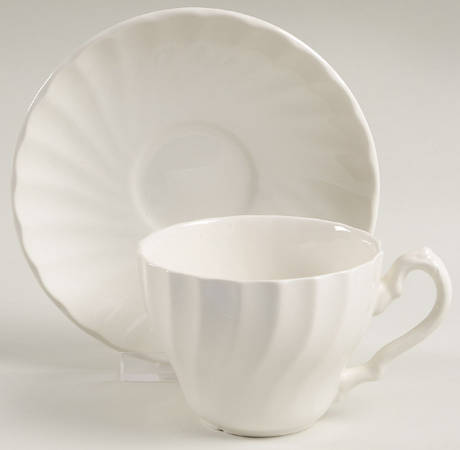 MYM8 Flat Cup & Saucer Set