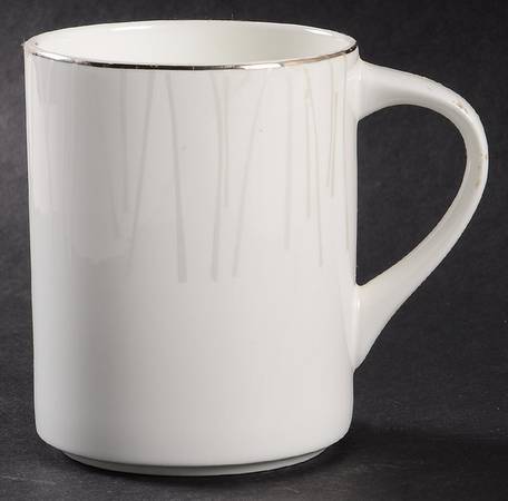 Platinum Frill Mug