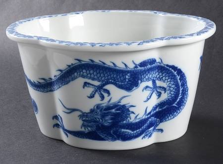 Blue Dragon (Blue Trim) Cachepot