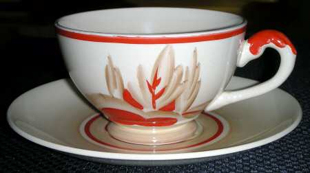 Gg1843B Footed Cup & Saucer Set