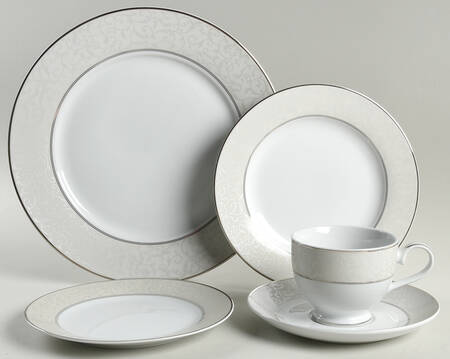 Parchment (China) 40 Piece Estate Set